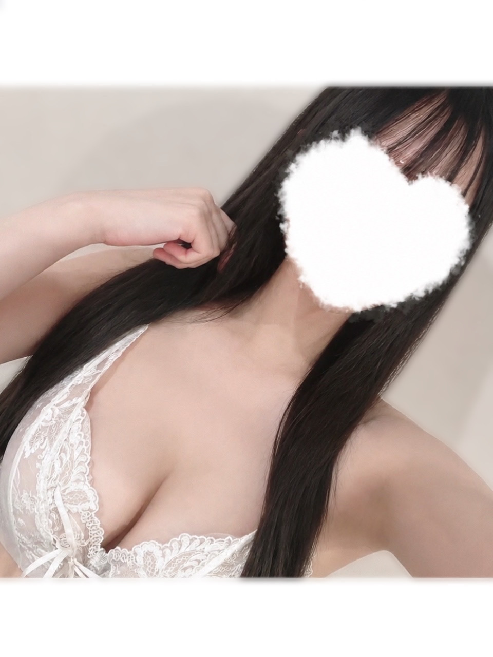 えみり